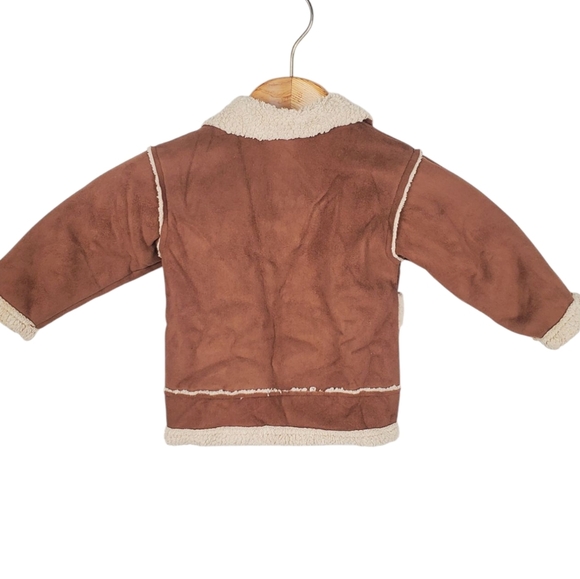 Toddlers Brown and Cream Sherpa Jacket. CachCach. 2T - Picture 9 of 12
